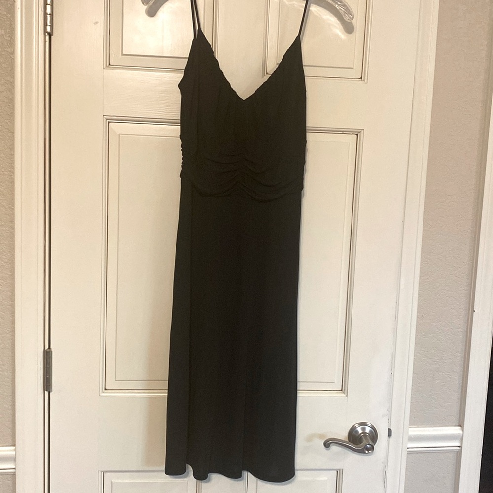 Ann Taylor black cocktail dress size 4 .65%Rayon and 35%polyester